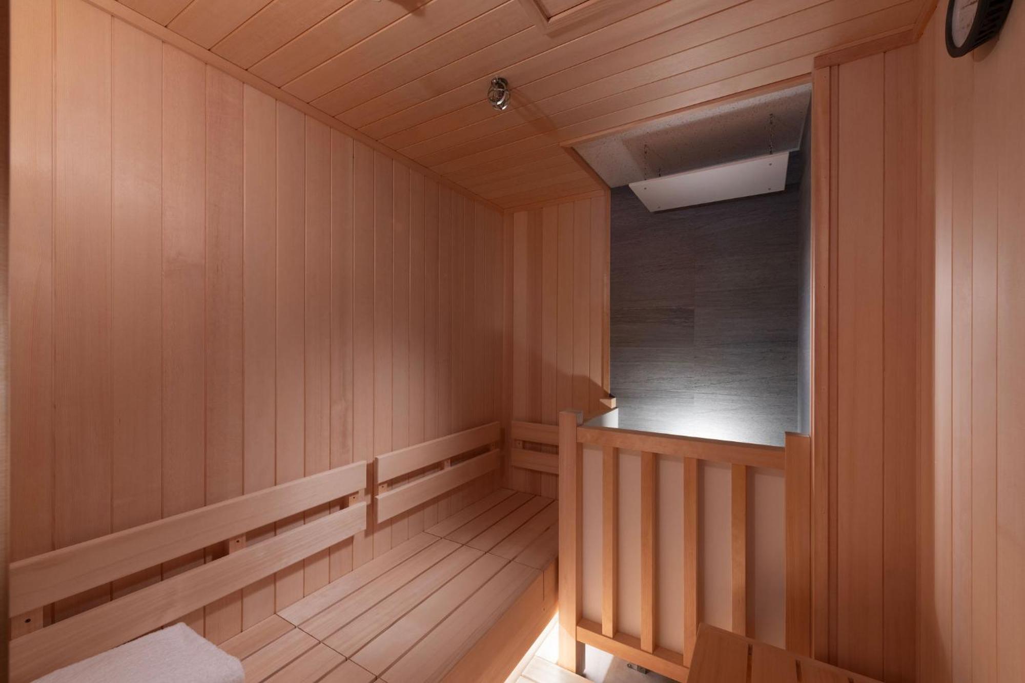 Doubletree By Hilton Kyoto Higashiyama Hotel Bagian luar foto