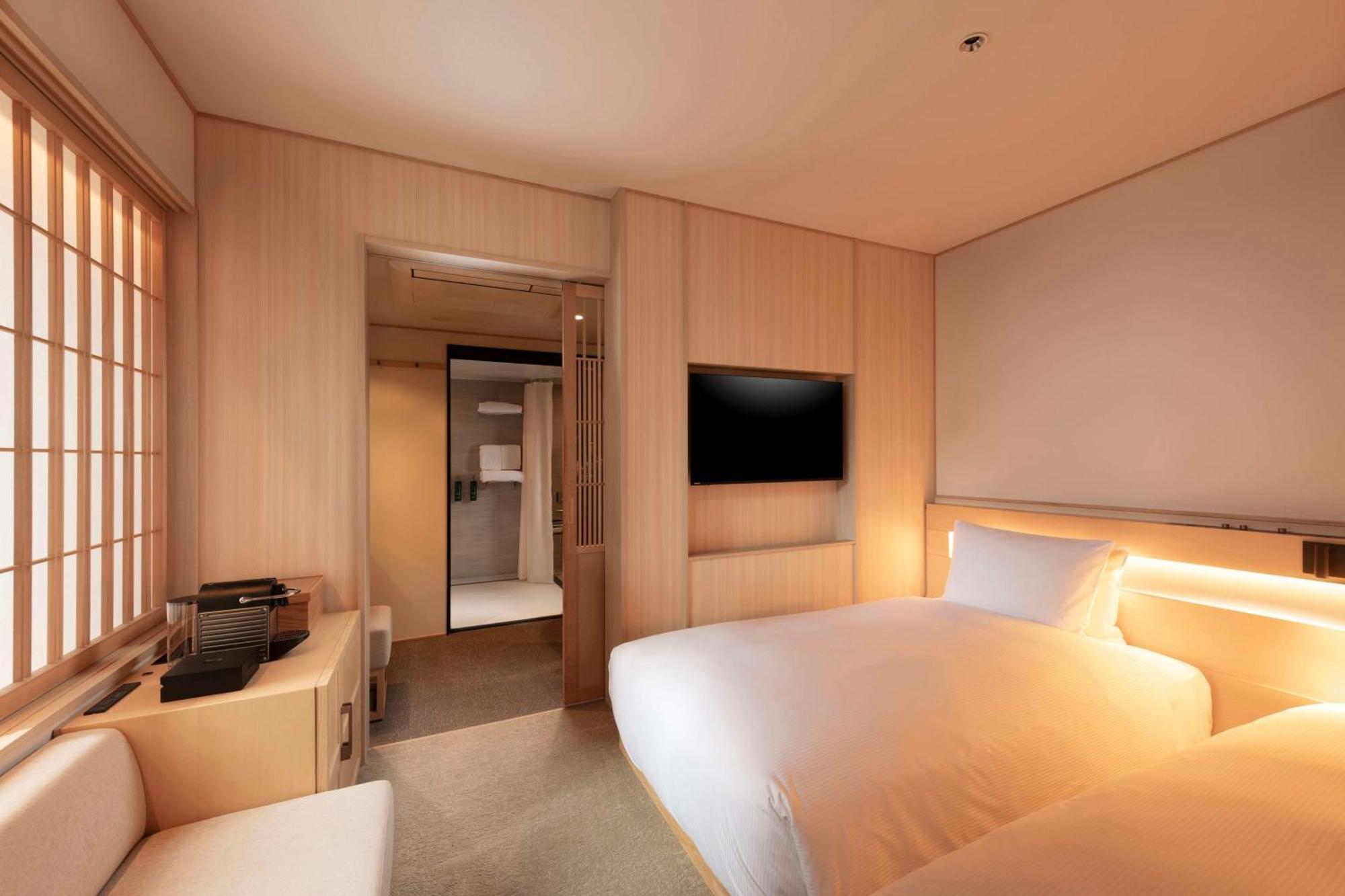 Doubletree By Hilton Kyoto Higashiyama Hotel Bagian luar foto
