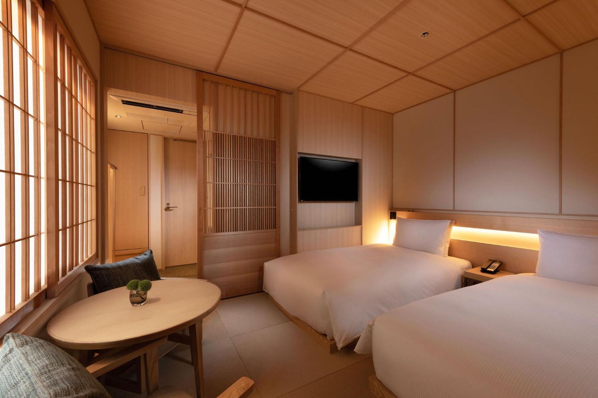 Doubletree By Hilton Kyoto Higashiyama Hotel Bagian luar foto